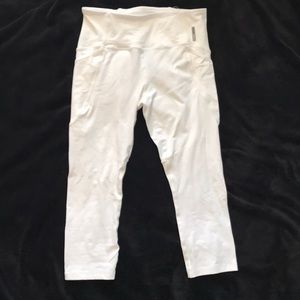 NWOT! RBX white athletic cropped leggings sz M